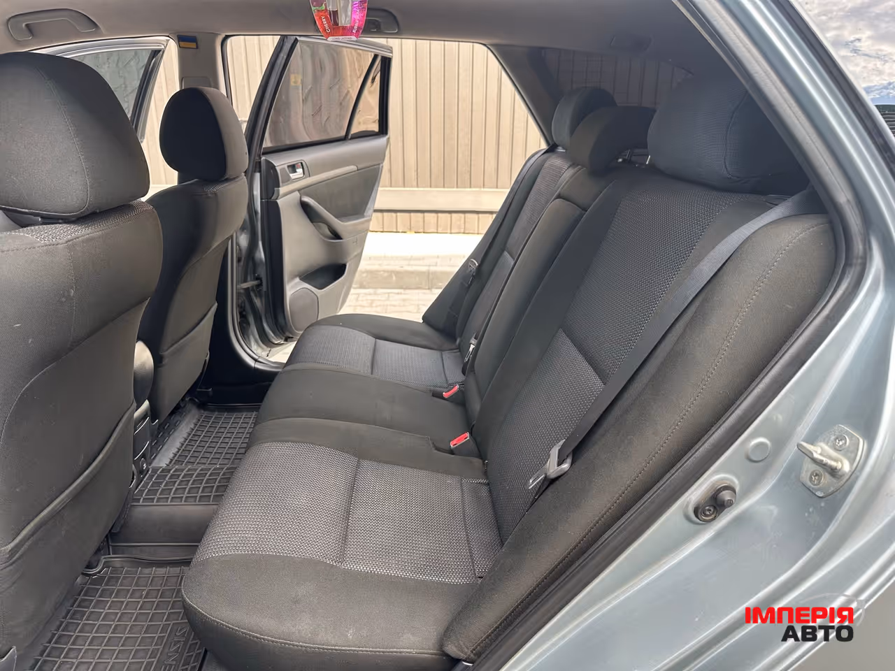 Toyota Avensis - фото 15