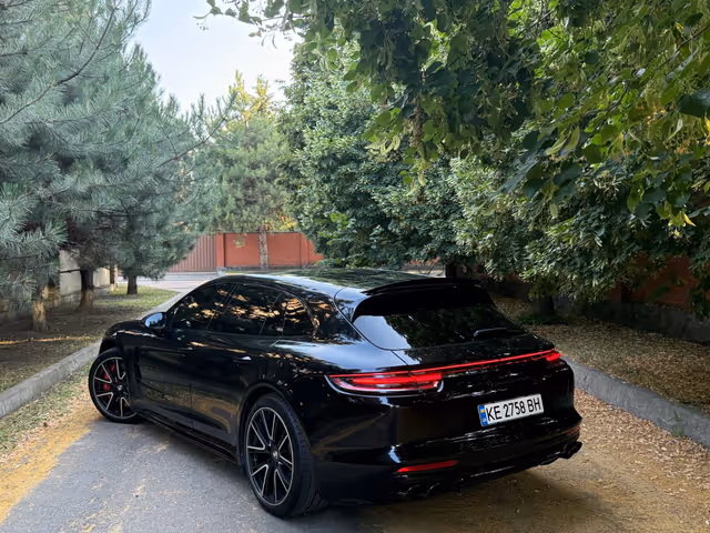 Porsche Panamera - фото 3