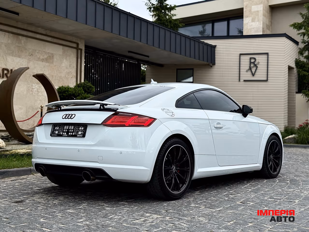 Audi TT - фото 22