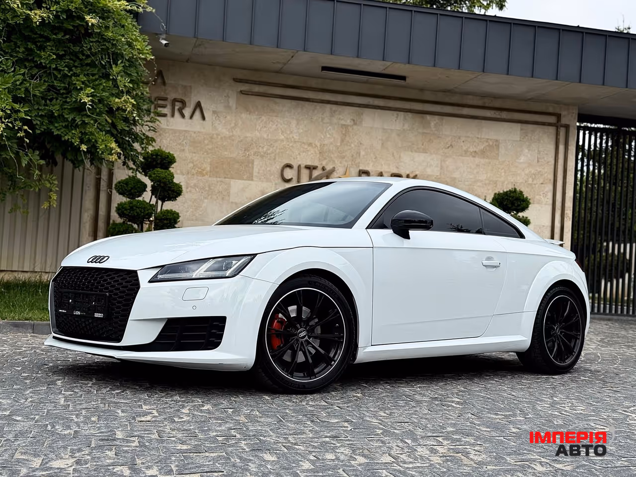 Audi TT - фото 5
