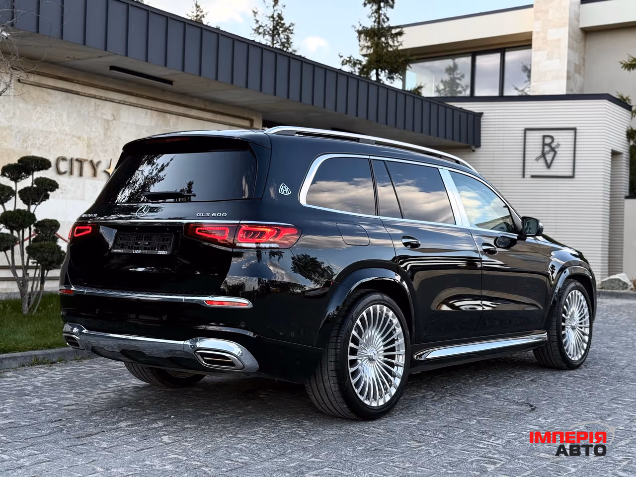Mercedes-Benz Maybach GLS - фото 22