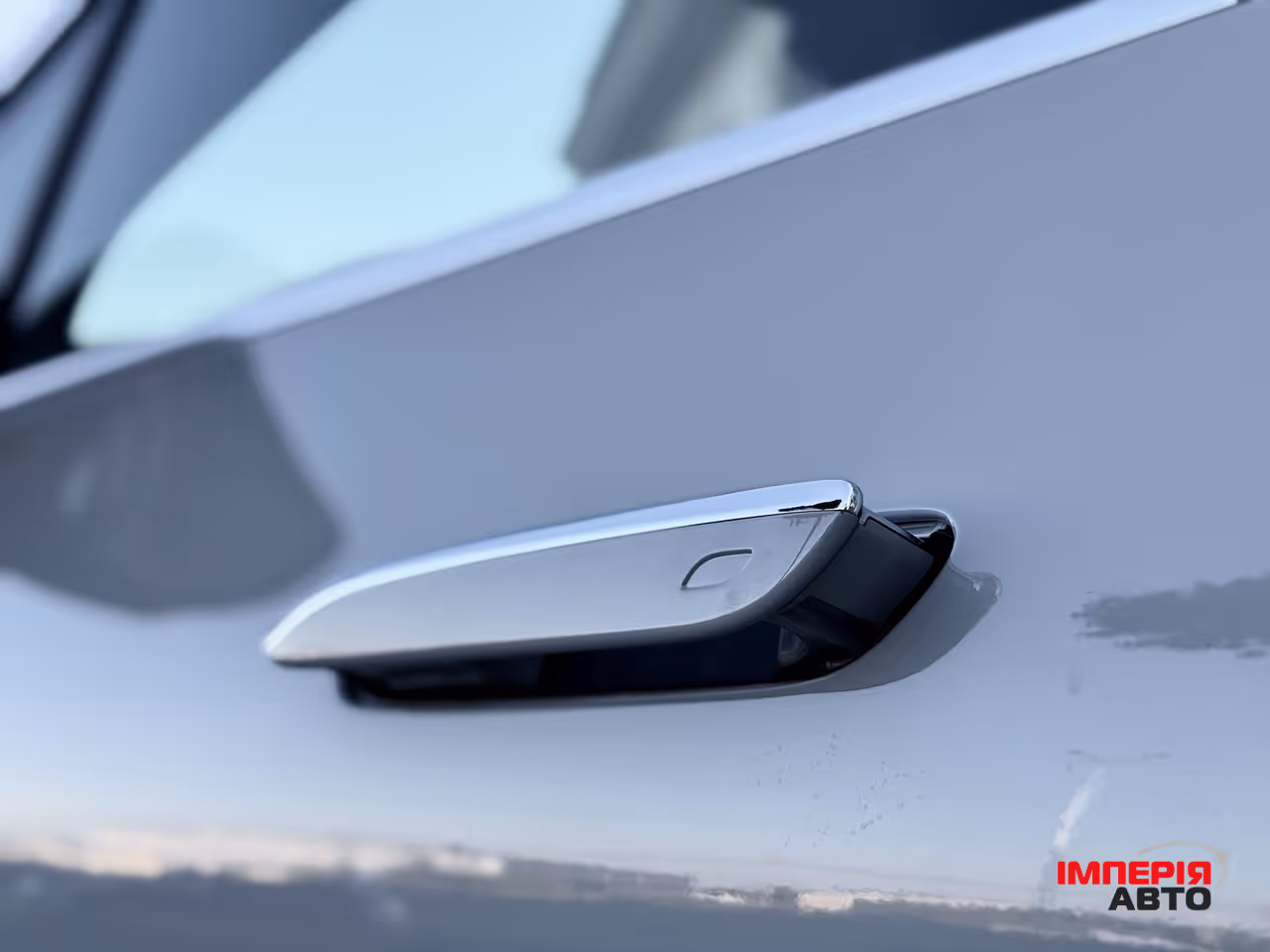 Mercedes-Benz EQS - фото 11
