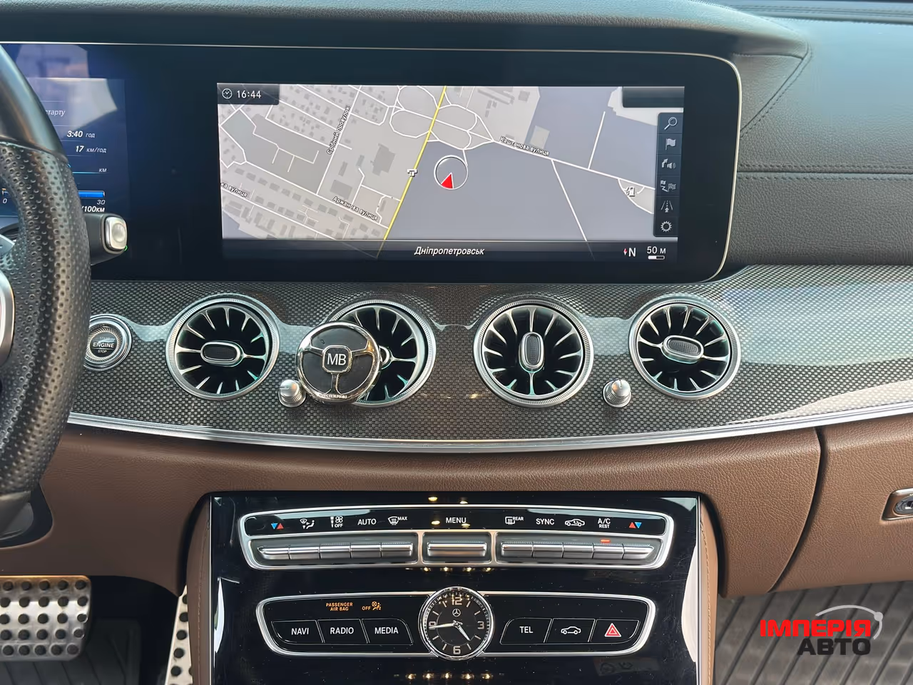 Mercedes-Benz E-Класс AMG - фото 14