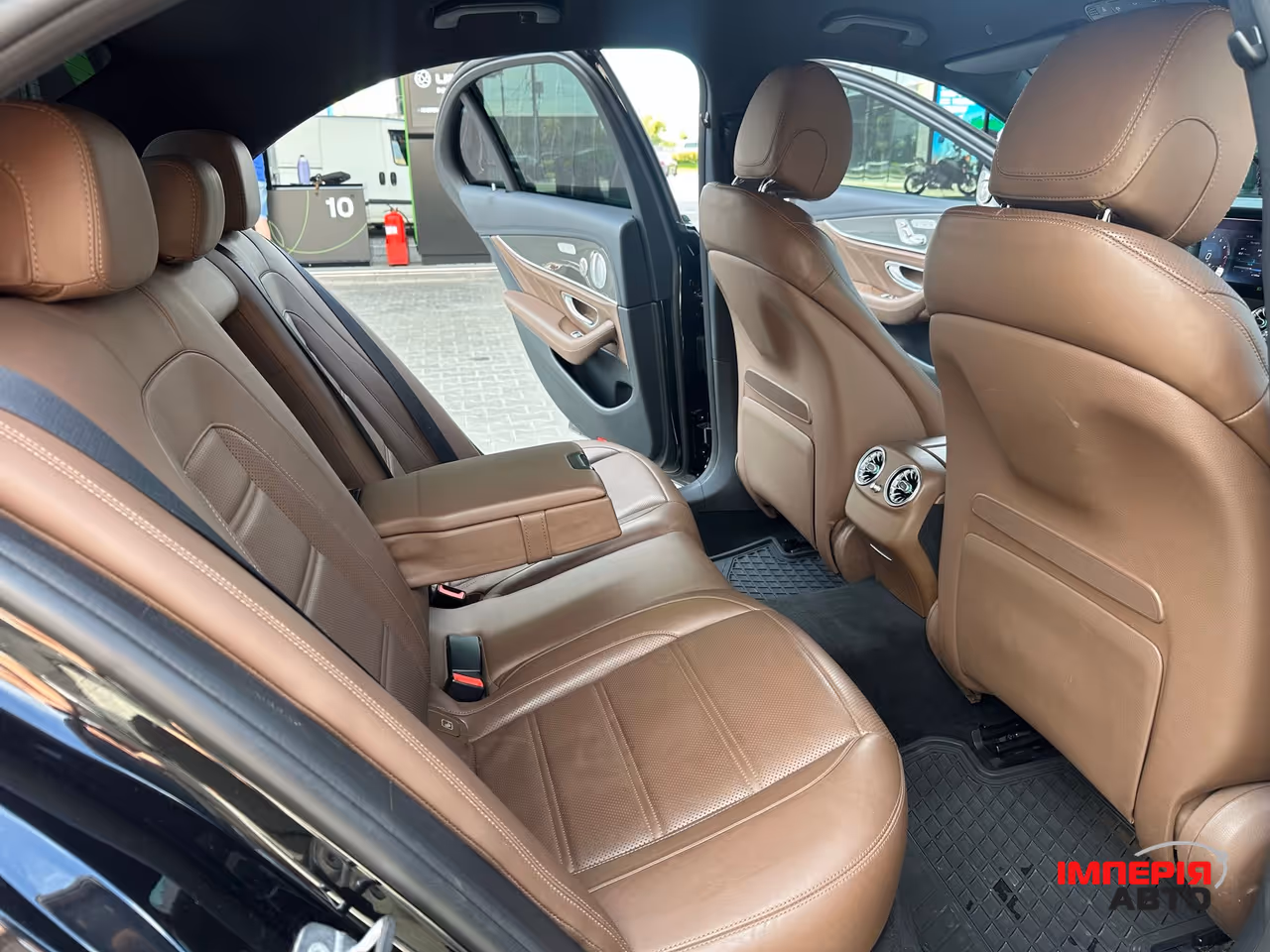 Mercedes-Benz E-Класс AMG - фото 12