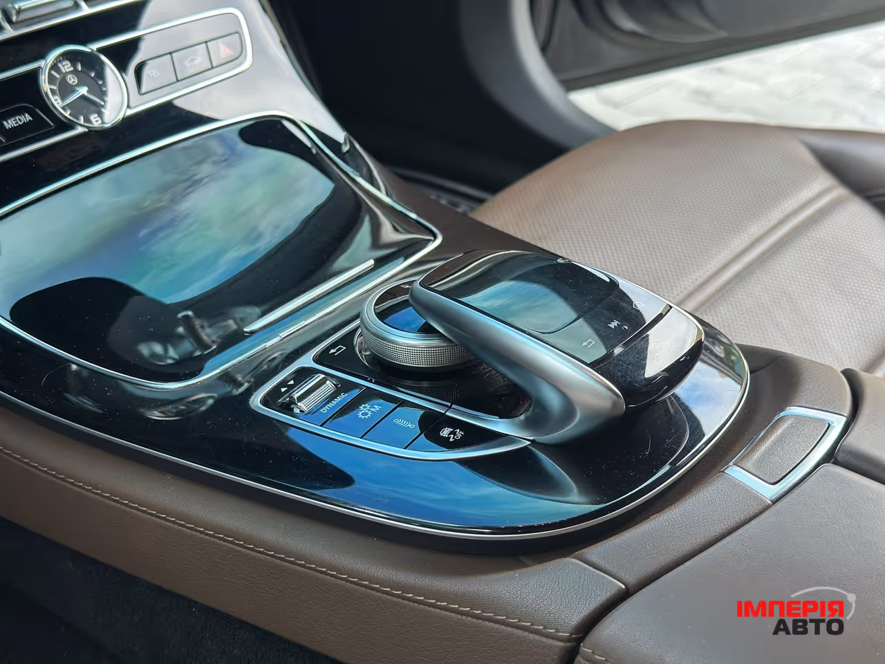 Mercedes-Benz E-Класс AMG - фото 9