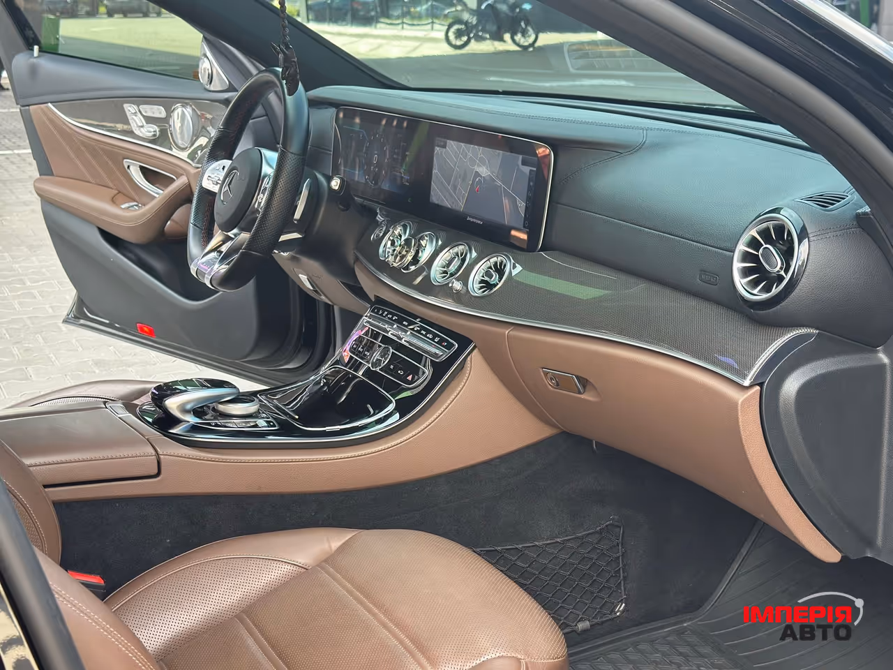 Mercedes-Benz E-Класс AMG - фото 13