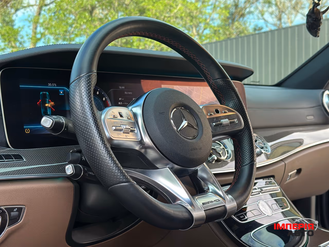 Mercedes-Benz E-Класс AMG - фото 10
