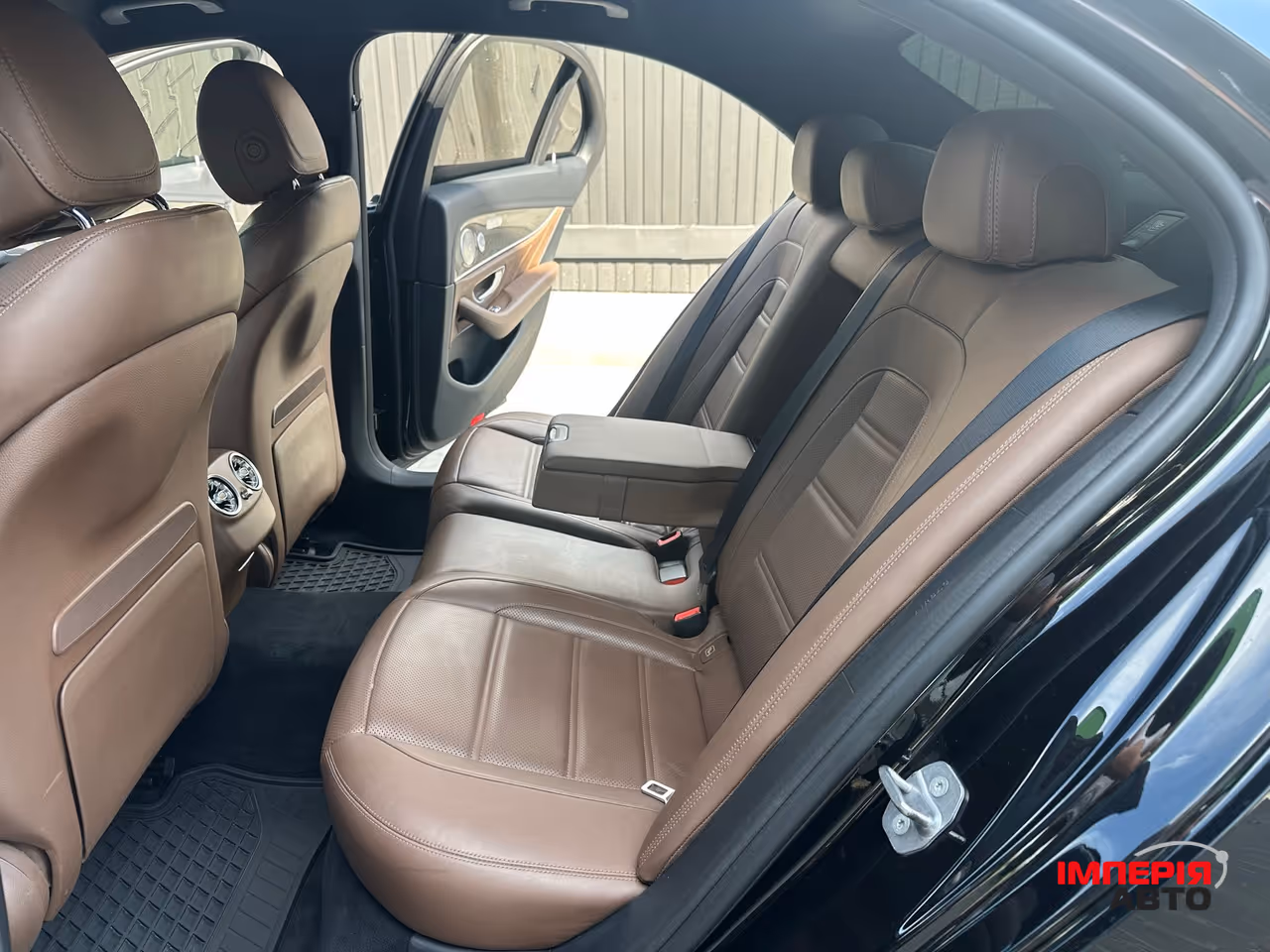 Mercedes-Benz E-Класс AMG - фото 11