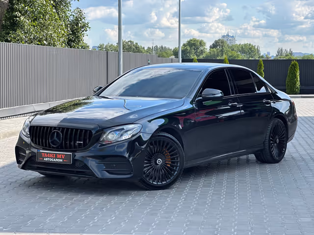 Mercedes-Benz E-Класс AMG - фото 1