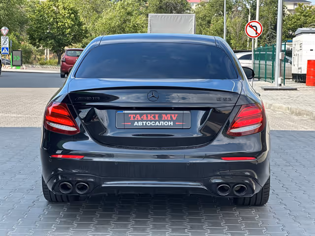 Mercedes-Benz E-Класс AMG - фото 3