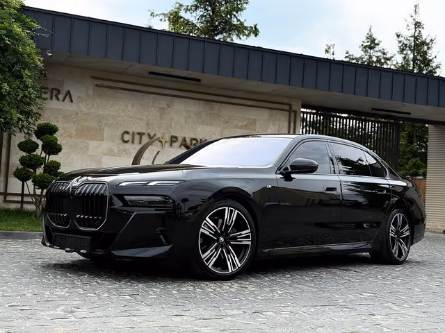 BMW 7 серії - фото 5