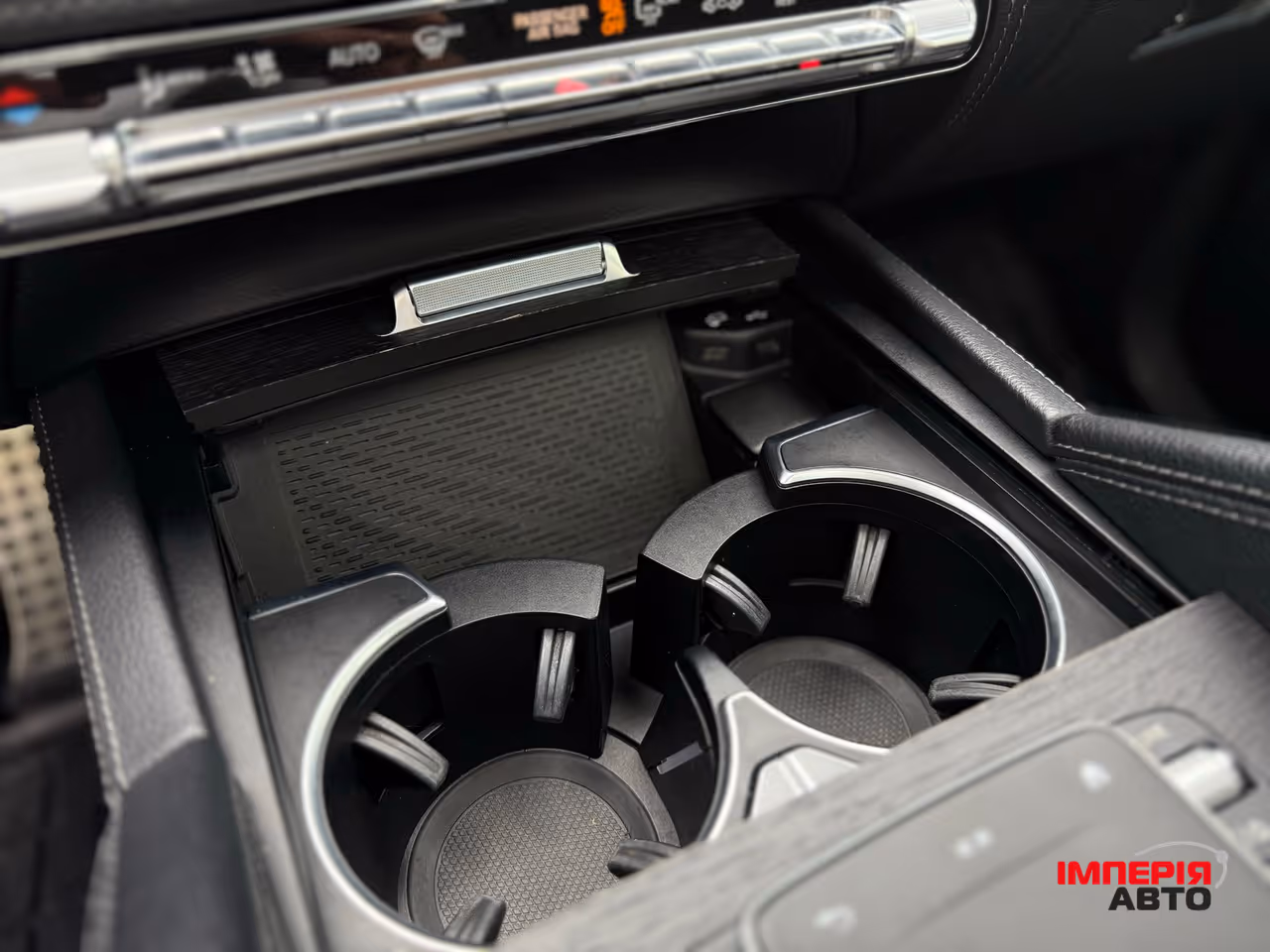 Mercedes-Benz GLS - фото 36