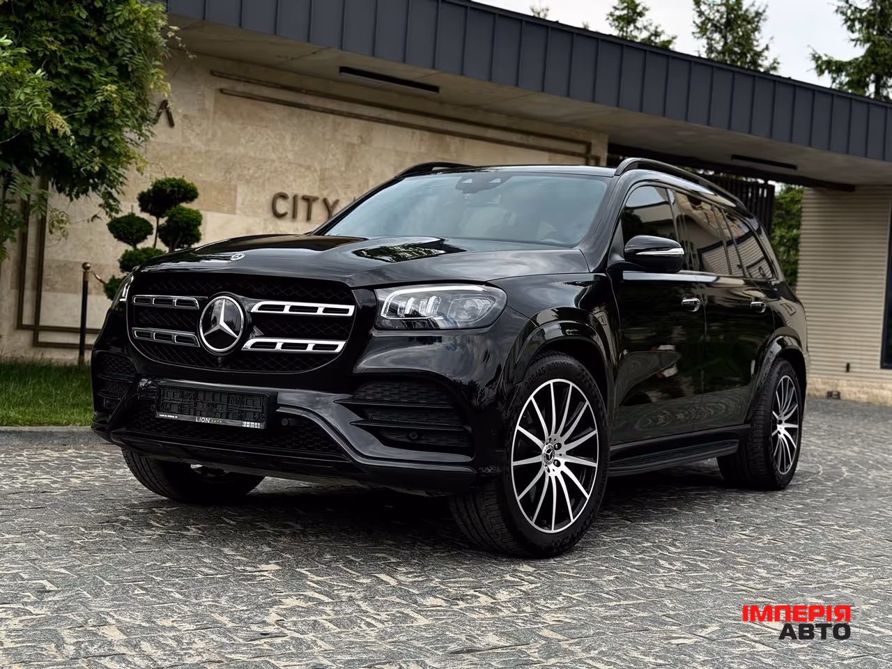 Mercedes-Benz GLS - фото 4