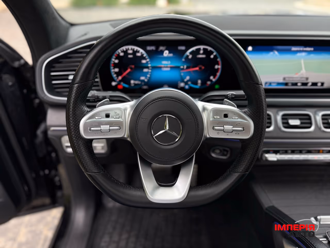 Mercedes-Benz GLS - фото 32