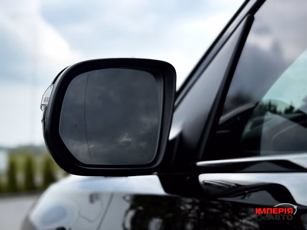 Mercedes-Benz GLS - фото 11