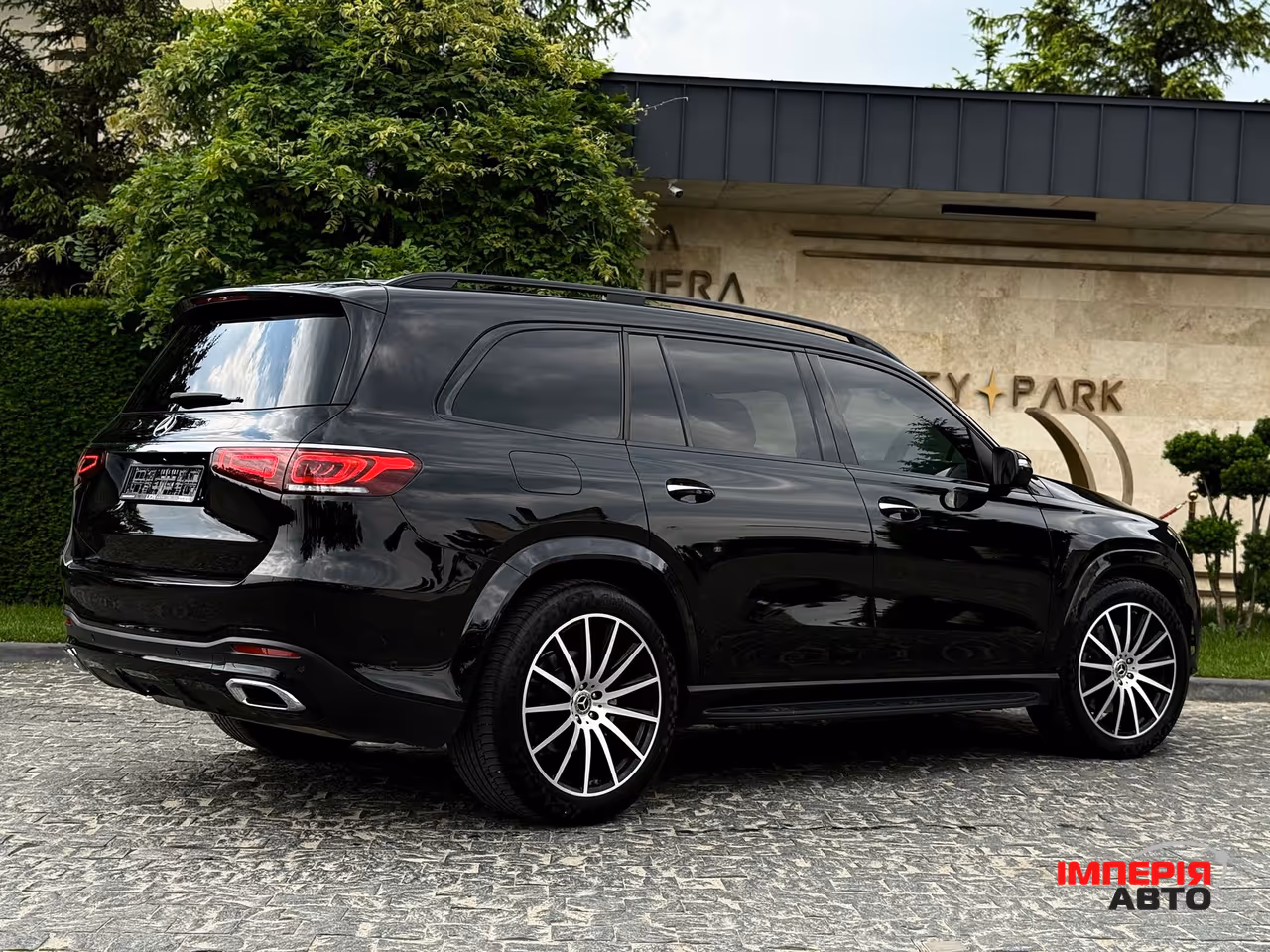 Mercedes-Benz GLS - фото 20