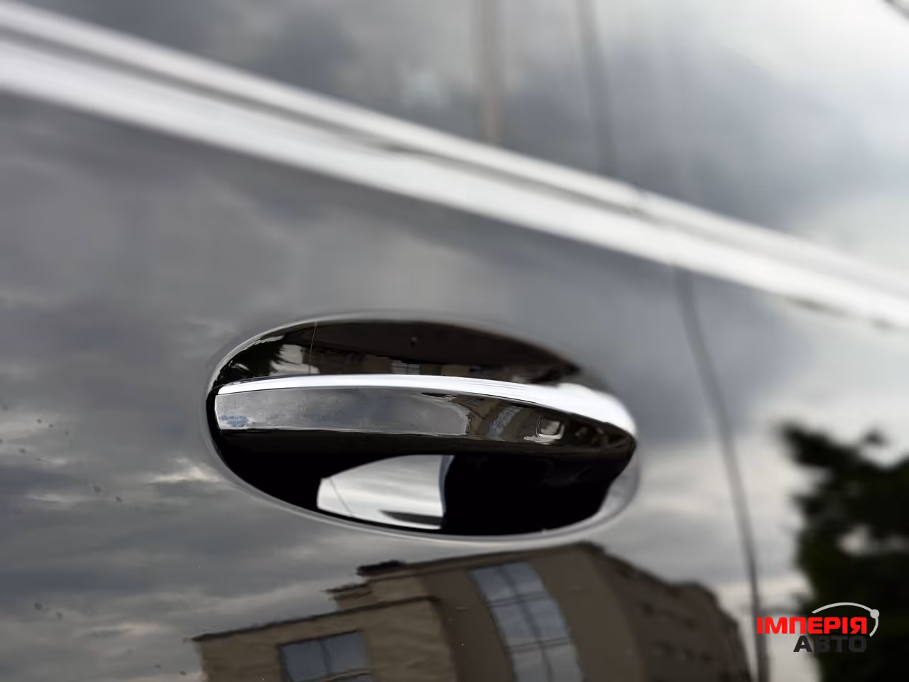 Mercedes-Benz GLS - фото 10