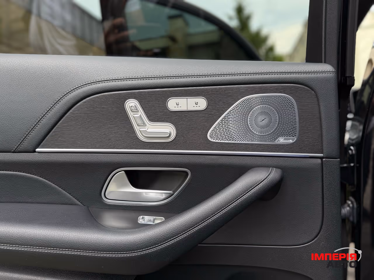 Mercedes-Benz GLS - фото 52