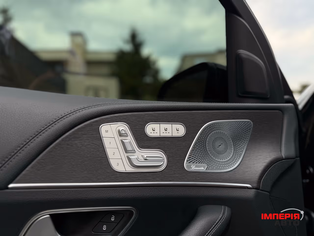 Mercedes-Benz GLS - фото 26