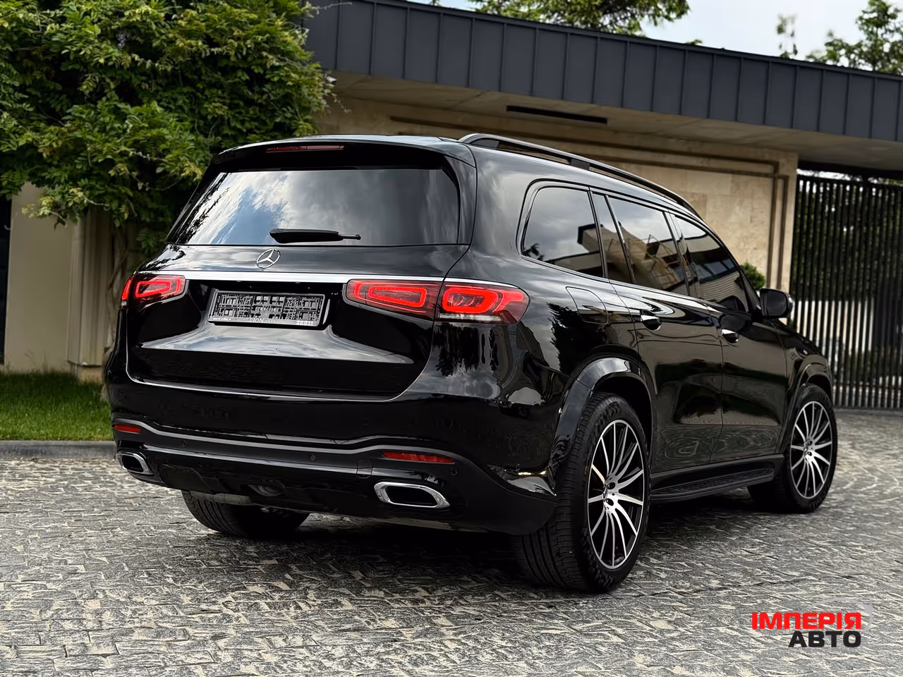 Mercedes-Benz GLS - фото 19