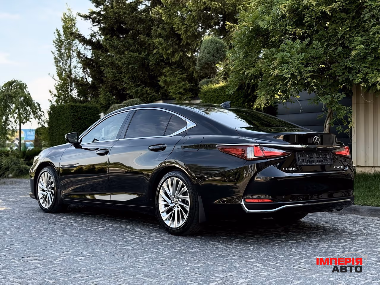 Lexus ES - фото 14