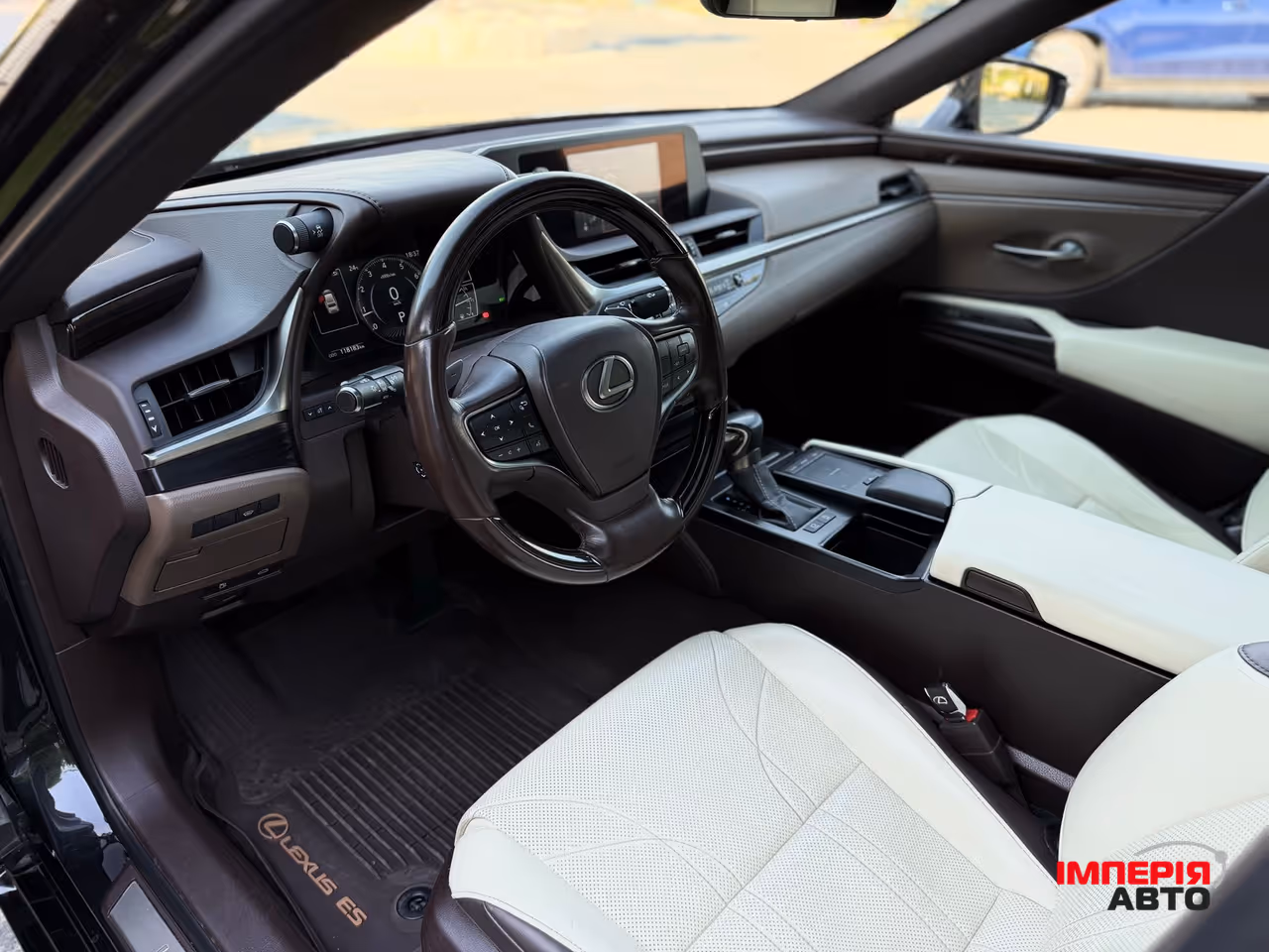 Lexus ES - фото 30