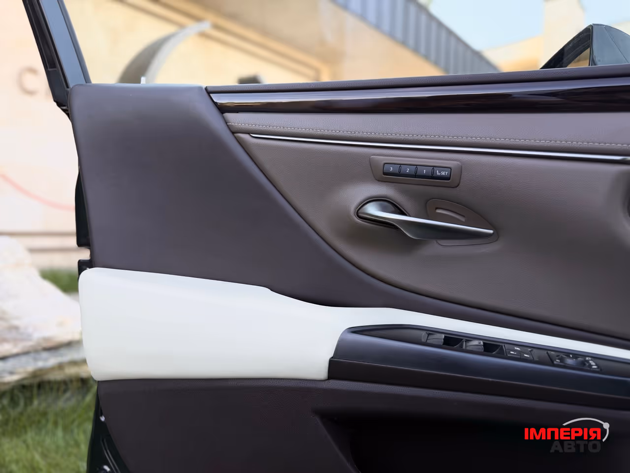 Lexus ES - фото 22