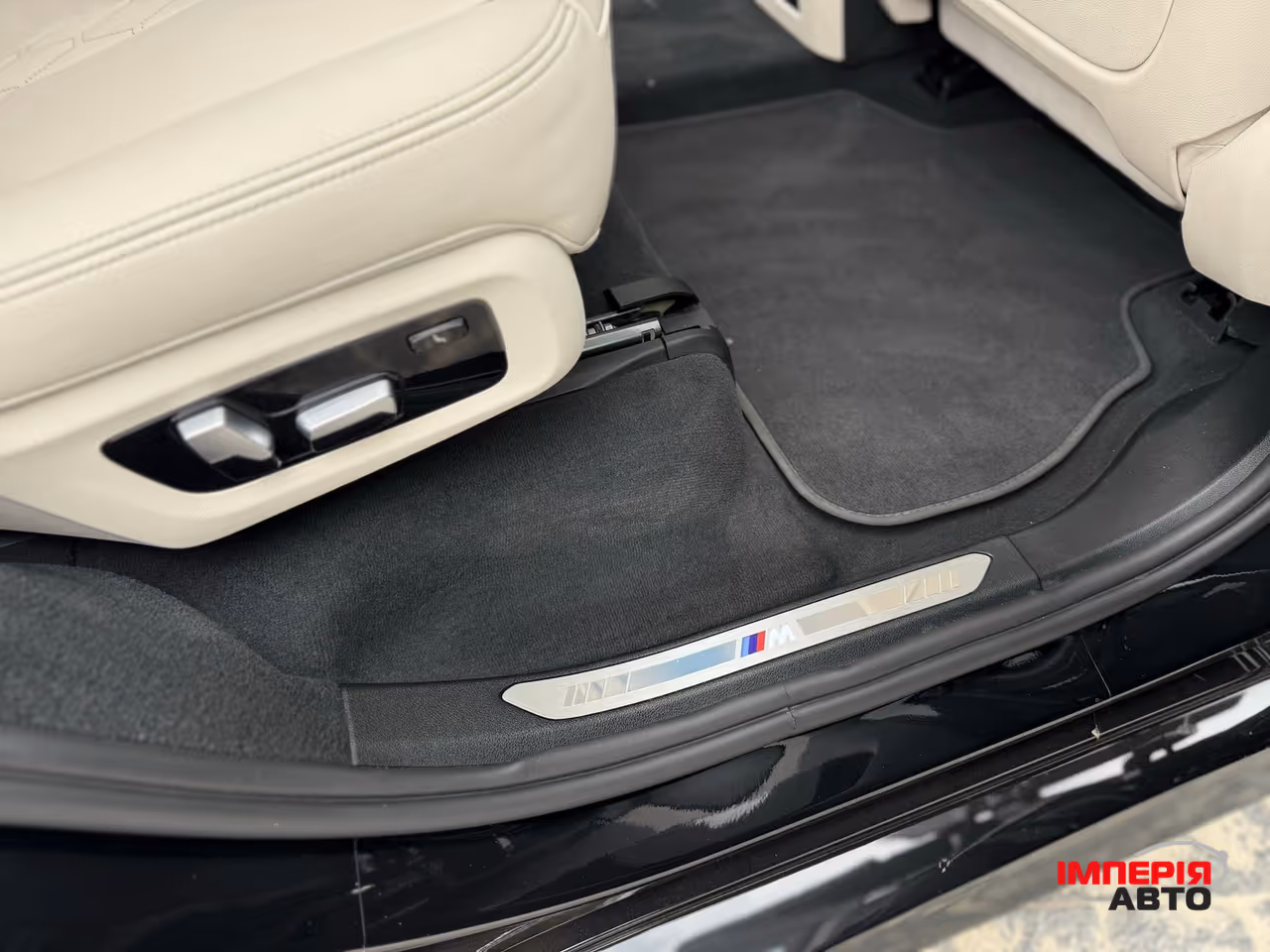 BMW X7 - фото 78