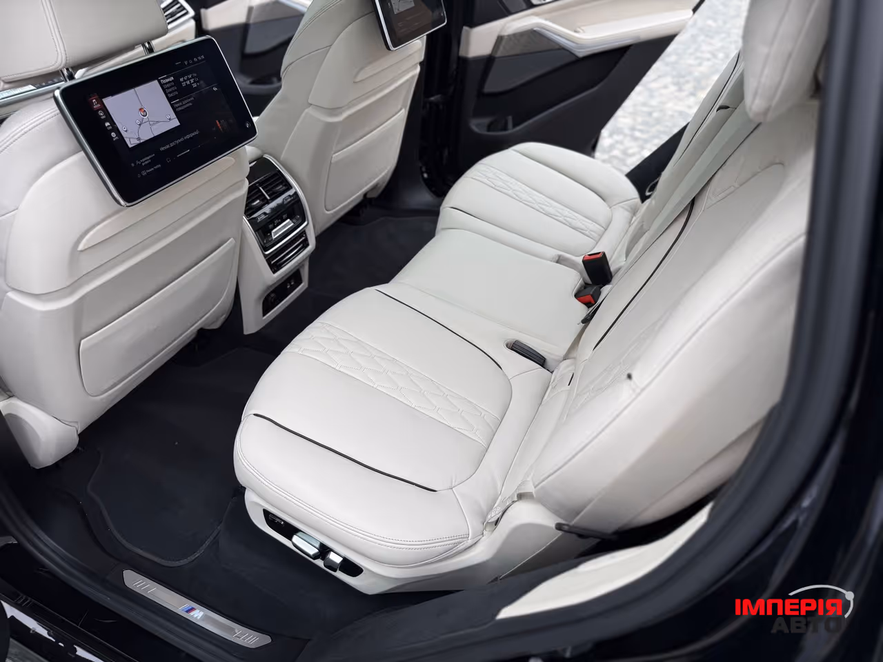 BMW X7 - фото 66