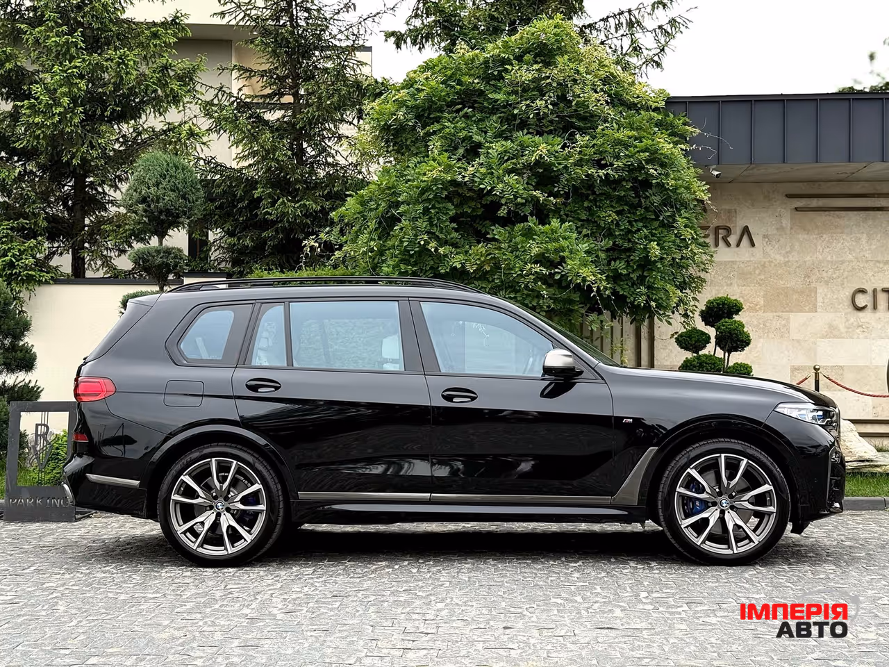 BMW X7 - фото 24
