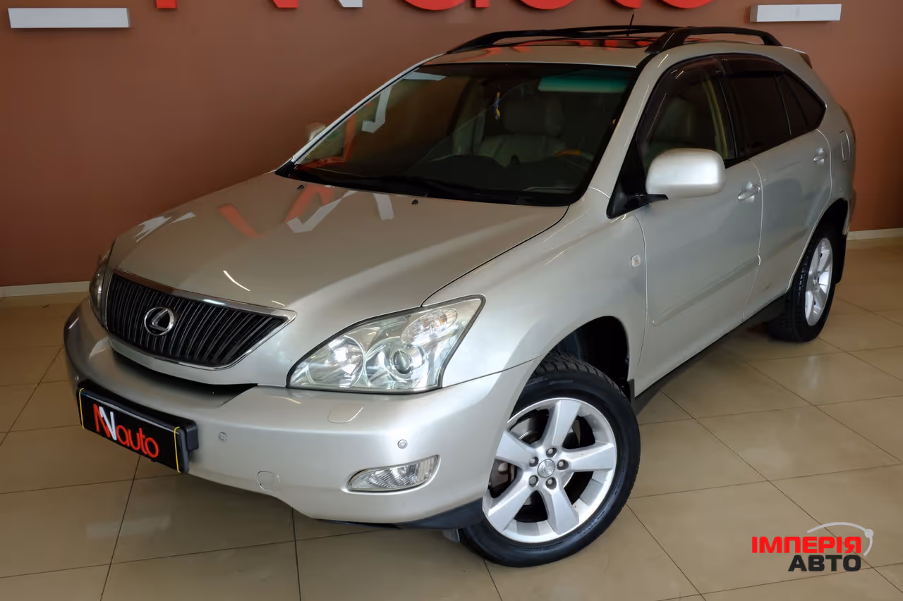 Lexus RX - фото 2