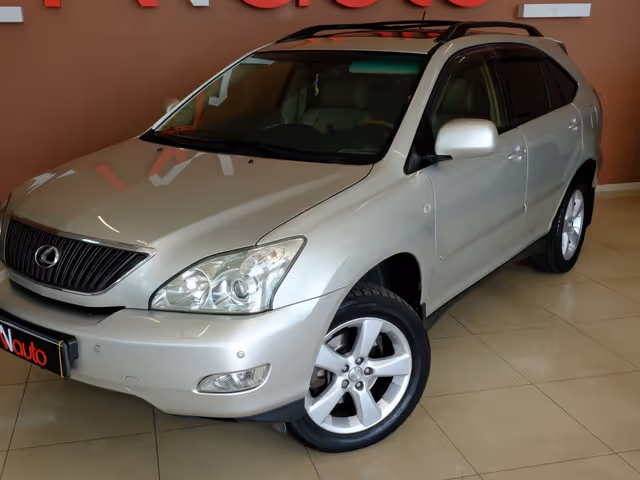 Lexus RX - фото 2