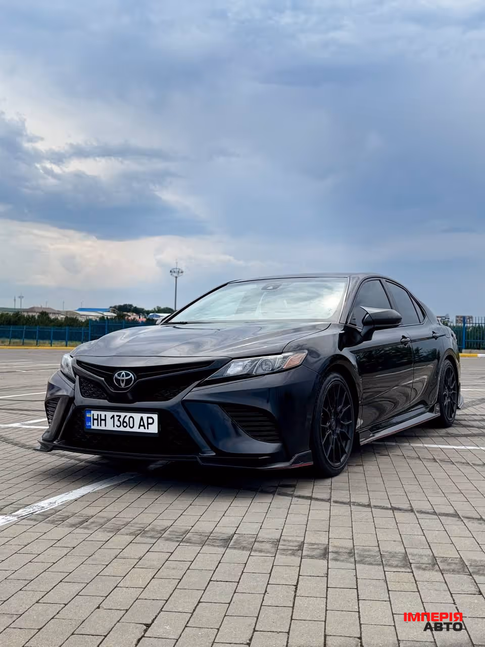 Toyota Camry - фото 2