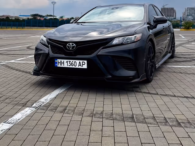 Toyota Camry - фото 4