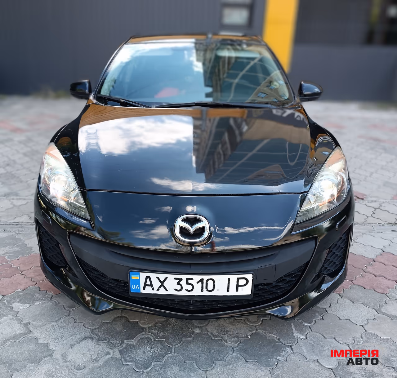 Mazda 3 - фото 1