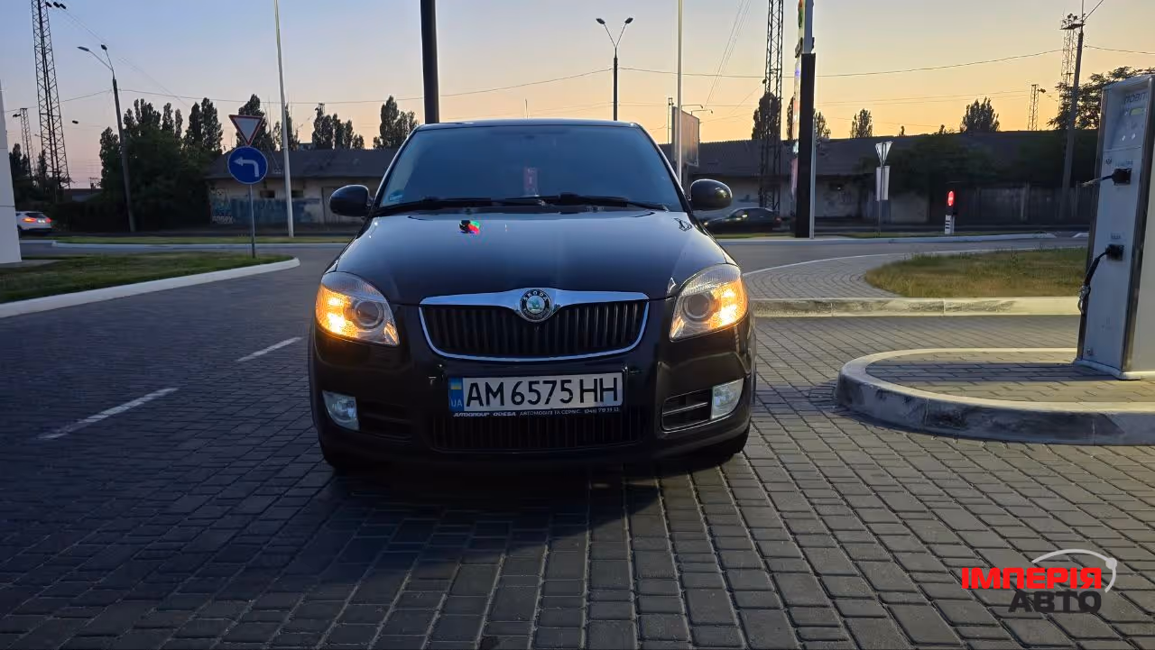 Skoda Fabia - фото 2