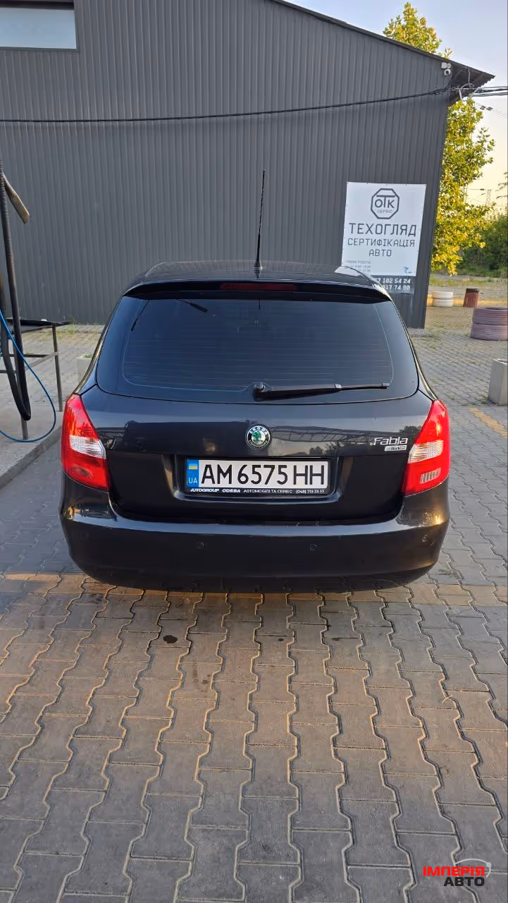 Skoda Fabia - фото 7