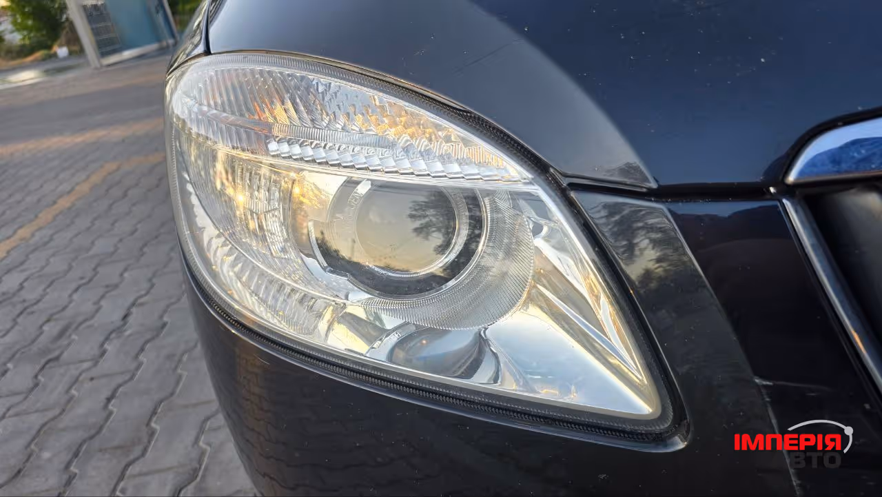 Skoda Fabia - фото 12