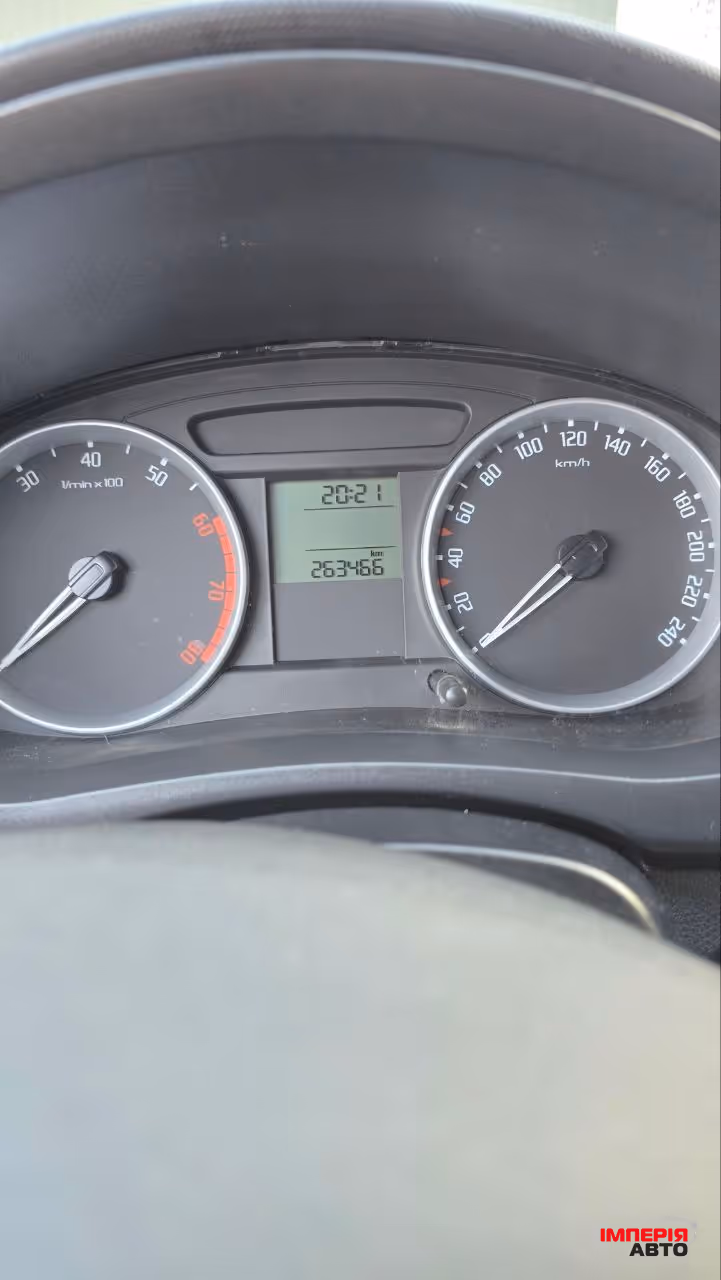 Skoda Fabia - фото 42