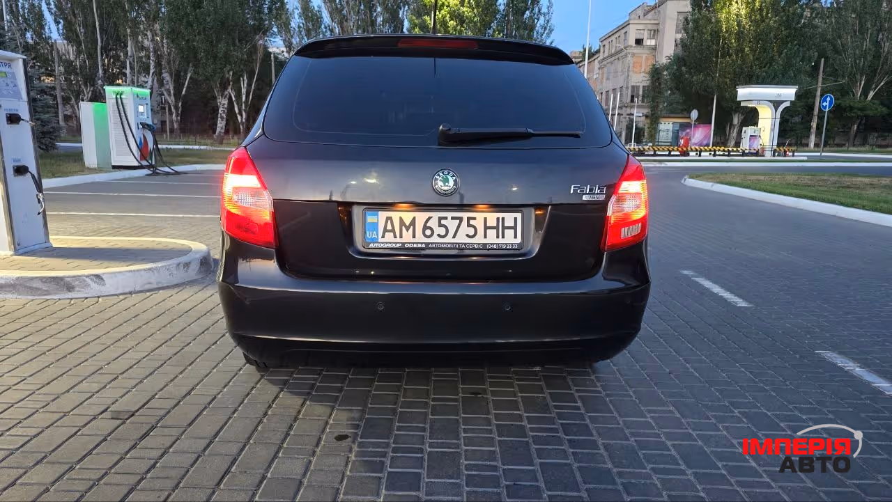 Skoda Fabia - фото 21