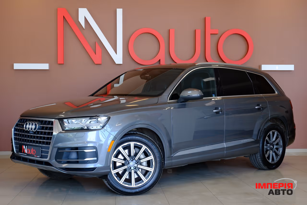 Audi Q7 - фото 1