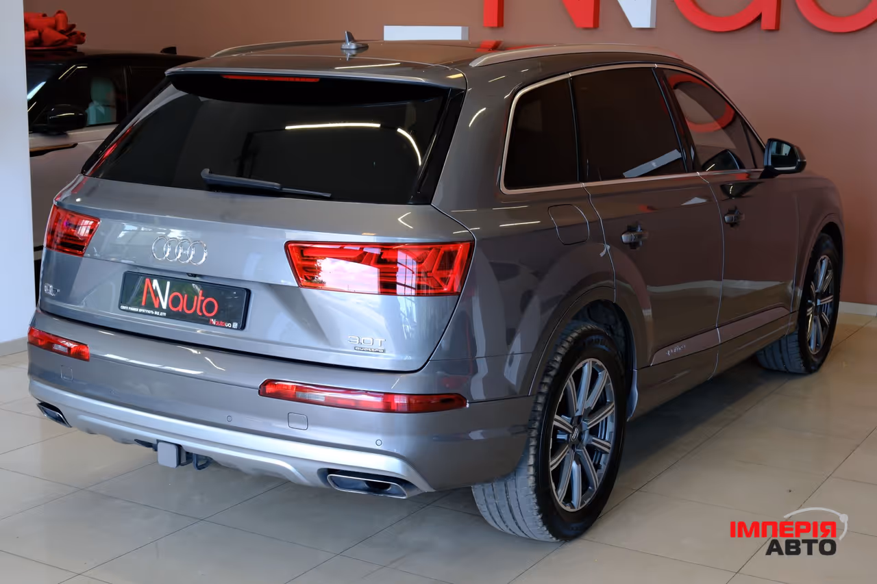 Audi Q7 - фото 5