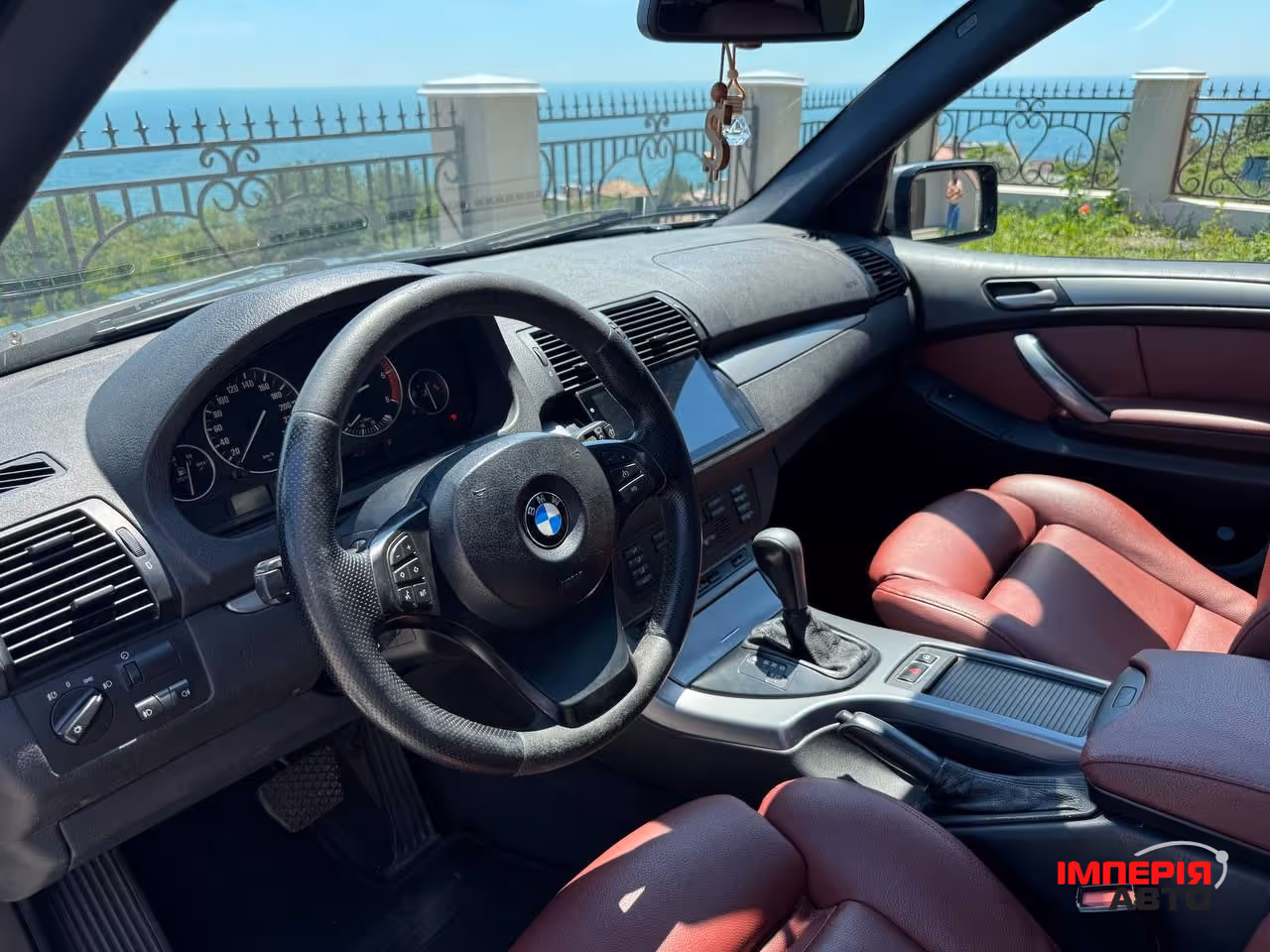 BMW X5 - фото 6