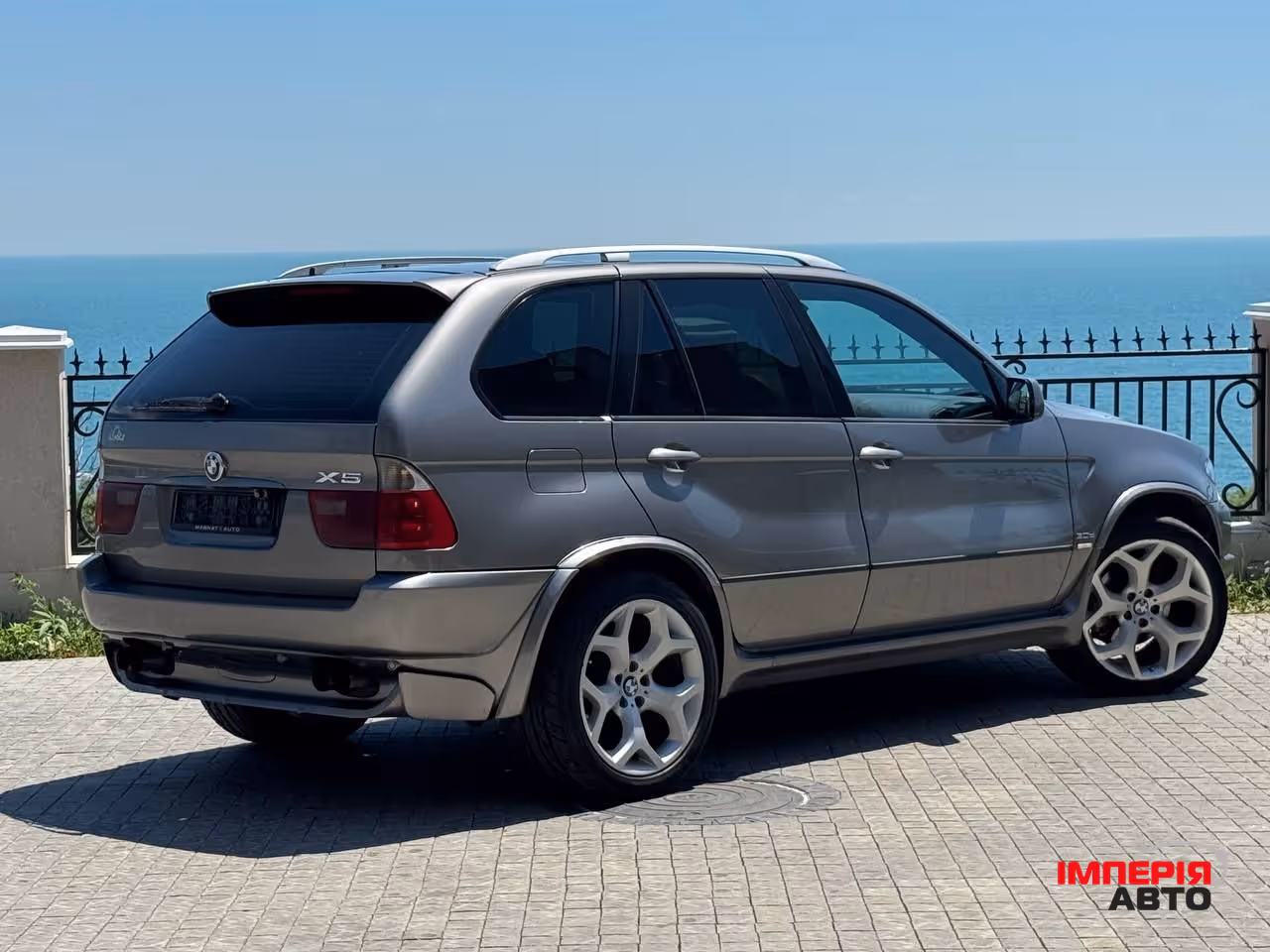 BMW X5 - фото 5