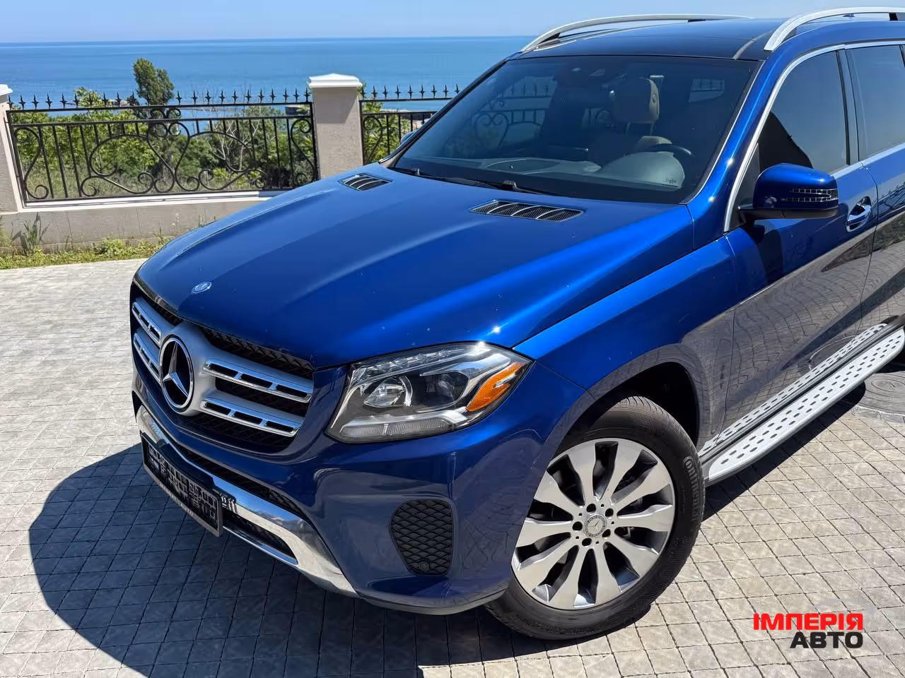 Mercedes-Benz GLS - фото 2