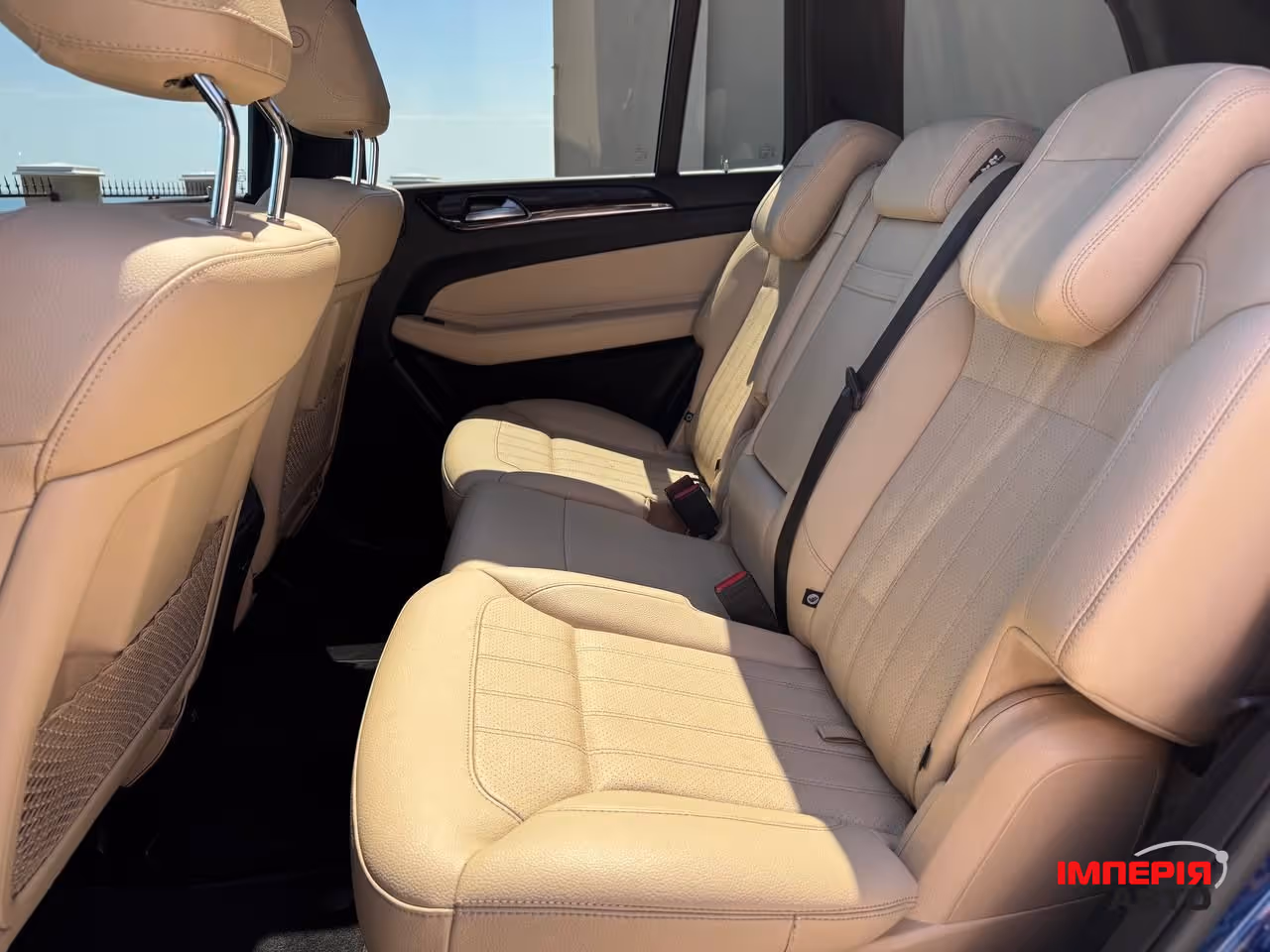 Mercedes-Benz GLS - фото 9