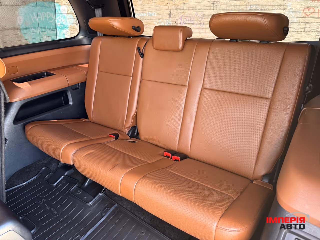 Toyota Sequoia - фото 17