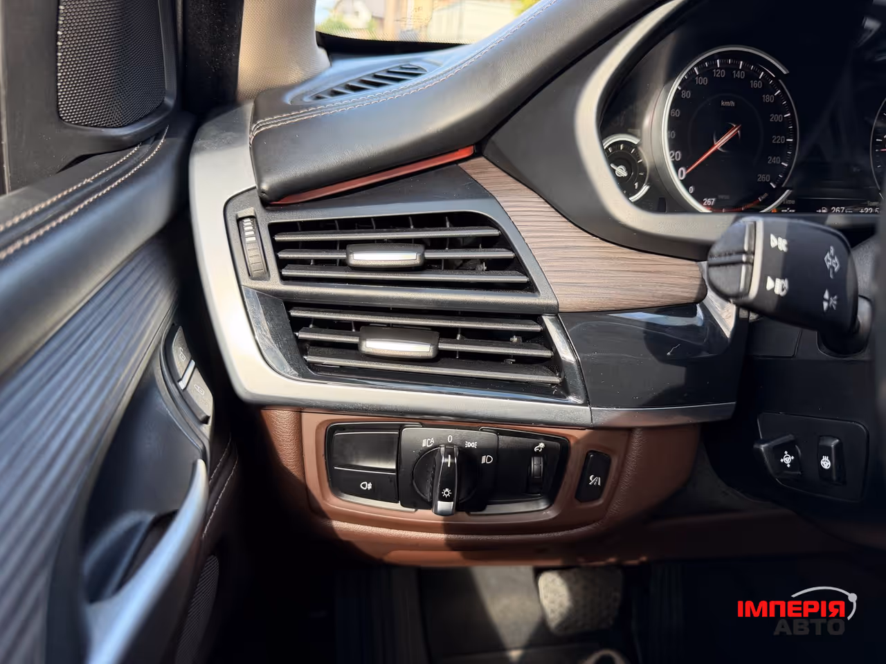 BMW X5 - фото 16