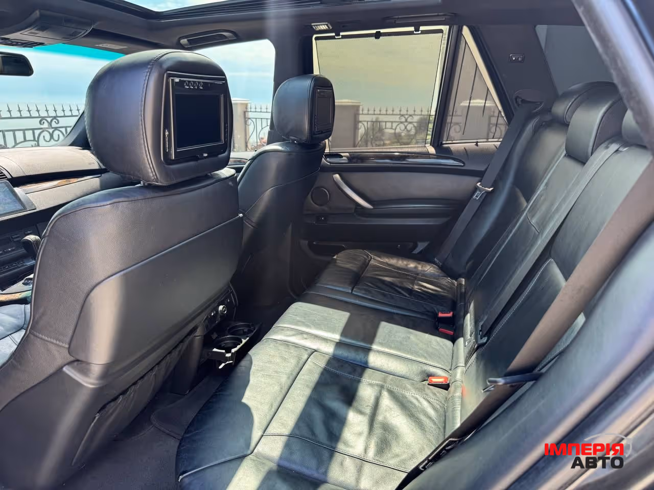 BMW X5 - фото 9