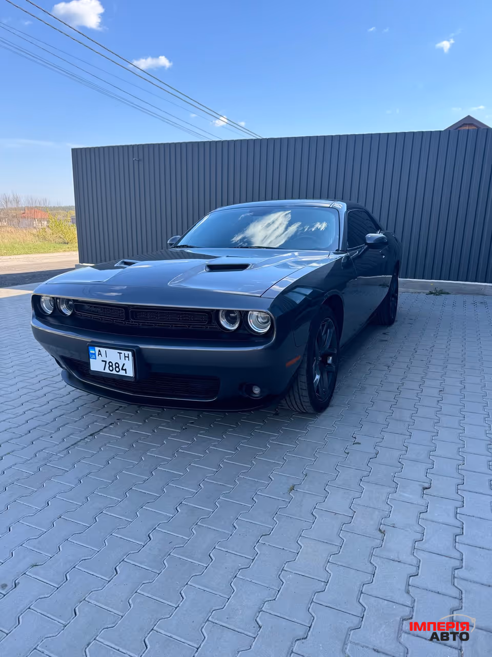 Dodge Challenger - фото 1